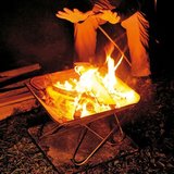キャンプの夜はやっぱり焚き火！便利でオススメの焚火台